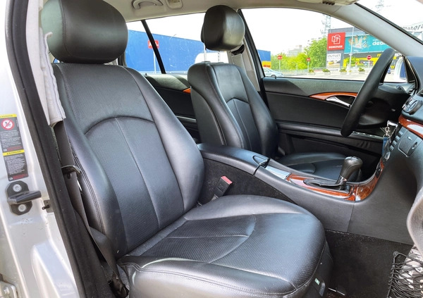 Mercedes-Benz Klasa E cena 23900 przebieg: 247377, rok produkcji 2006 z Katowice małe 121